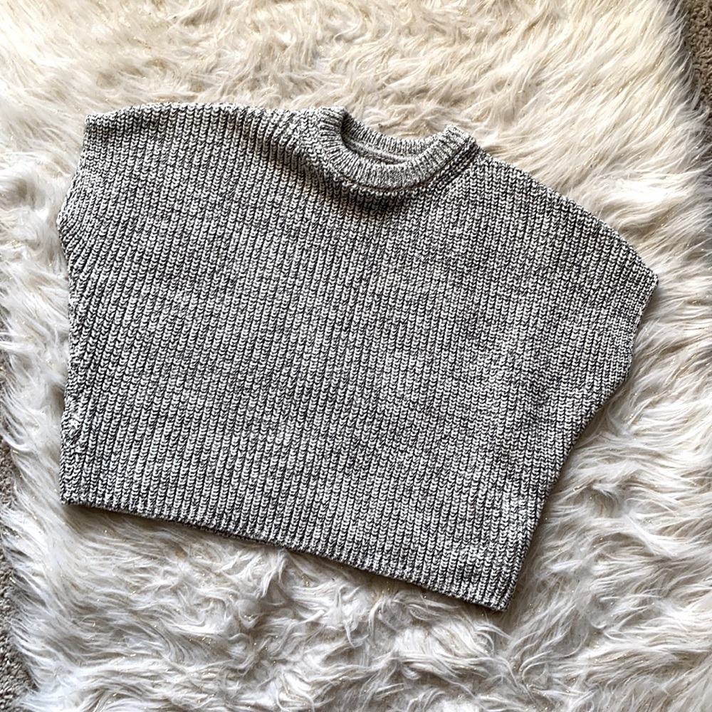Gap short sleeve cropped sweater